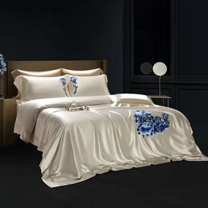 White Pillowcases Solid Color Bed Linen 4pcs Duvet Cover Silk Bedding Set