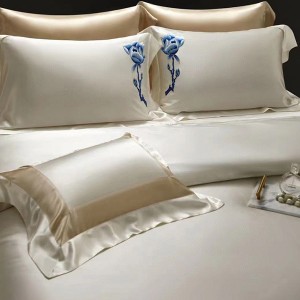 White Pillowcases Solid Color Bed Linen 4pcs Duvet Cover Silk Bedding Set