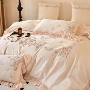 White embroidery cotton elegant skin-friendly elegant Bedding Set