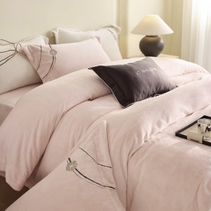 Winter high gram weight velvet 4 pcs white embroidery duvet cover premium bedding set