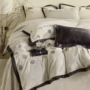 High quality fleece 4pcs home textiles grey embroidery duvet cover bedding set supplier