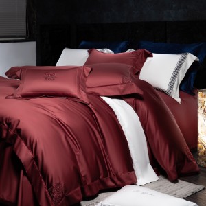 200 thread count 100% Egyptian cotton custom embroidery red bedding set