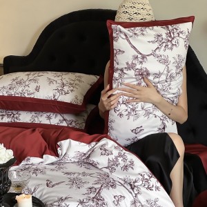 Premium digital printing home textiles red patchwork cotton bedding set supplier