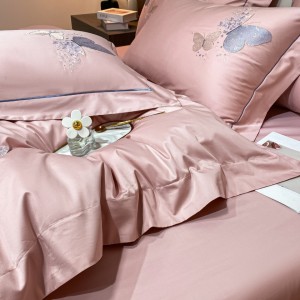 Premium quality pink long staple cotton embroidery duvet cover queen king size bedding set supplier