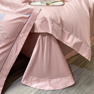 Premium quality pink long staple cotton embroidery duvet cover queen king size bedding set supplier