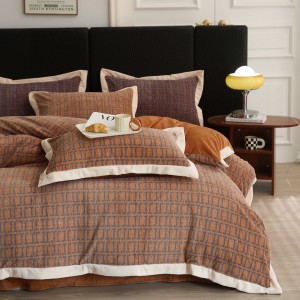 Winter warm 230gsm velvet home textiles printing duvet cover brown bedding set supplilier