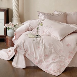 Luxury long-staple cotton exquisite embroidery breathable pink four-piece bedding set