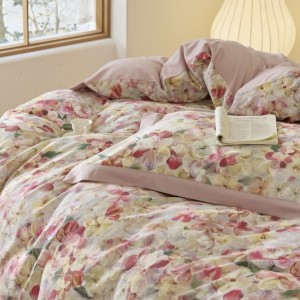 Light luxury pink floral digital printing wide edge patchwork quilt cover bedding set