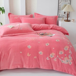 Red Quilt Cover Milk Fleece Pillowcases Embroidered Bed Sheets Bedding Set