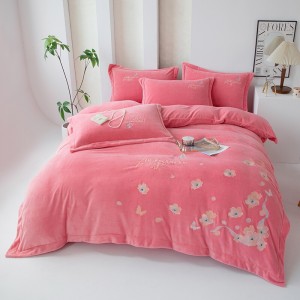 Red Quilt Cover Milk Fleece Pillowcases Embroidered Bed Sheets Bedding Set