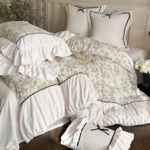 Premium quality 230gsm milk velvet home textiles white lace duvet cover bedding set wholesaler