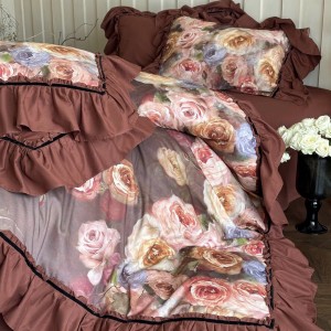 Luxury lace home textiles red printing duvet cover high quality bed sheet bedding set supplier