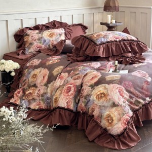 Luxury lace home textiles red printing duvet cover high quality bed sheet bedding set supplier