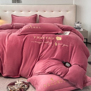 Red Quilt Cover Milk Fleece Pillowcases Skin-friendly Bed Linen Bedding Set