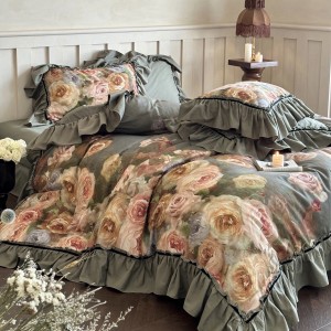 Luxury lace home textiles red printing duvet cover high quality bed sheet bedding set supplier