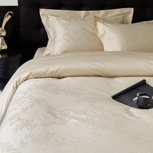 Creamy white 100S long-staple cotton high class jacquard embroidery luxury bedding set