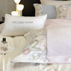 Class A milk velvet pink exquisite embroidery four-piece quilt cover warm bed sheet high-grade bedding set