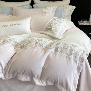 Class A milk velvet pink exquisite embroidery four-piece quilt cover warm bed sheet high-grade bedding set