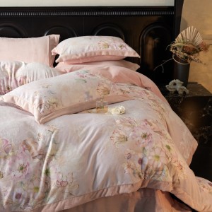 Hot sale autumn and winter 240g milk velvet Korean style floral digital printing anti-static corner pink bedding set