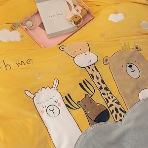 Baby Fleece Bedsheets Cartoon Duvet Cover Fluffy Yellow Pillow Case Embroidery Kids′ Bedding Set