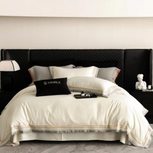 Encrypted and thickened milk velvet warm simple solid color two-color stitching bedding set