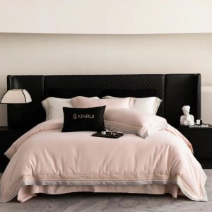 Encrypted and thickened milk velvet warm simple solid color two-color stitching bedding set