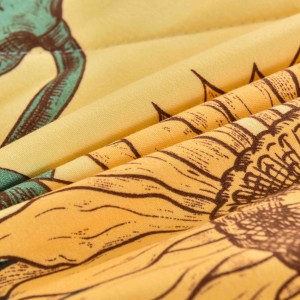 OEM/ODM Yellow Sunflower Coverlets Quilted Pillowcase High Quality Brushed Polyester Comforter Set